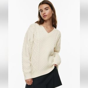 FALL🍁Aritzia Sunday Best Peggy V-Neck Sweater